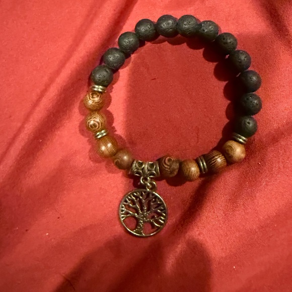 Tree hugger bracelet - Picture 2 of 5